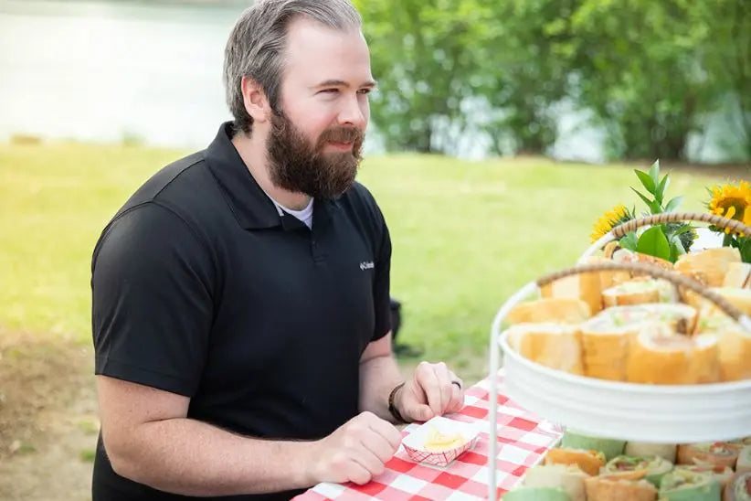 Southern Champion 6 oz. Compostable Southland Red Check Food Tray - Case of 1000 - #0405 Southern Champion