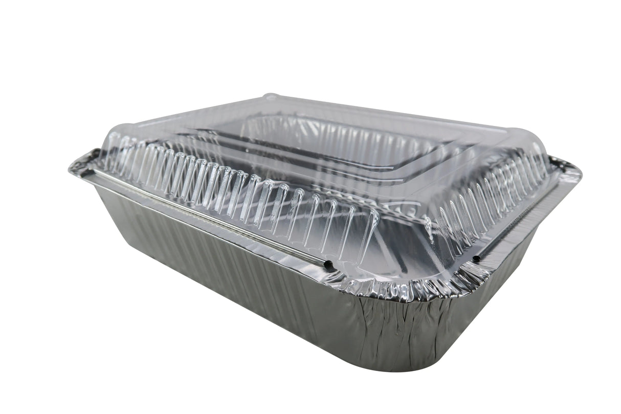 3.75 lb. Colored Carryout Foil Pan with Plastic Lid - Case of 500 - #3227P KitchenDance