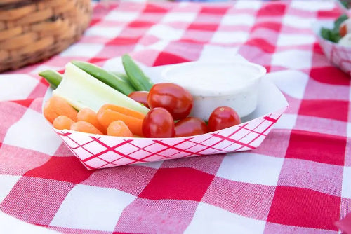 2 lb compostable food tray with filled with vegetables