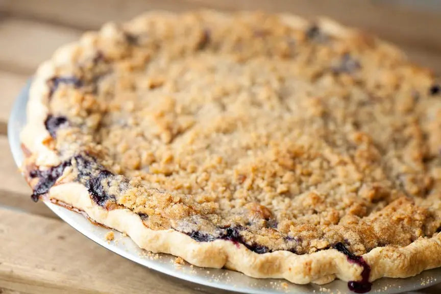 9" Disposable Heavy-Foil Pie Pan w/ Clear Dome Lid - Case of 200 - #409DL Handi-Foil