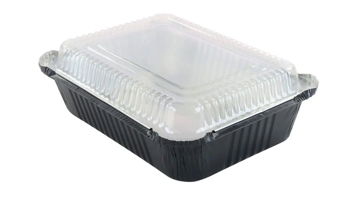 3.75 lb. Colored Carryout Foil Pan with Plastic Lid - Case of 500 - #3227P KitchenDance