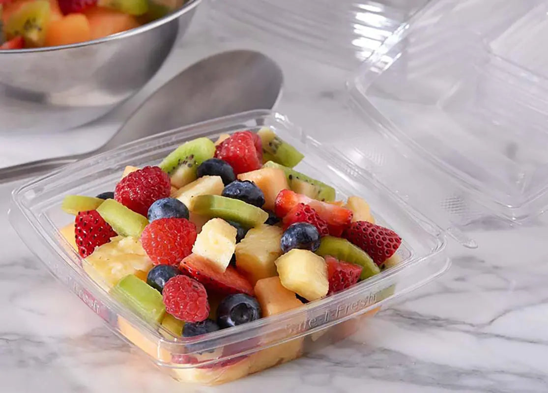 32 oz tamper evident and tamper resistant hinged deli container with fruits