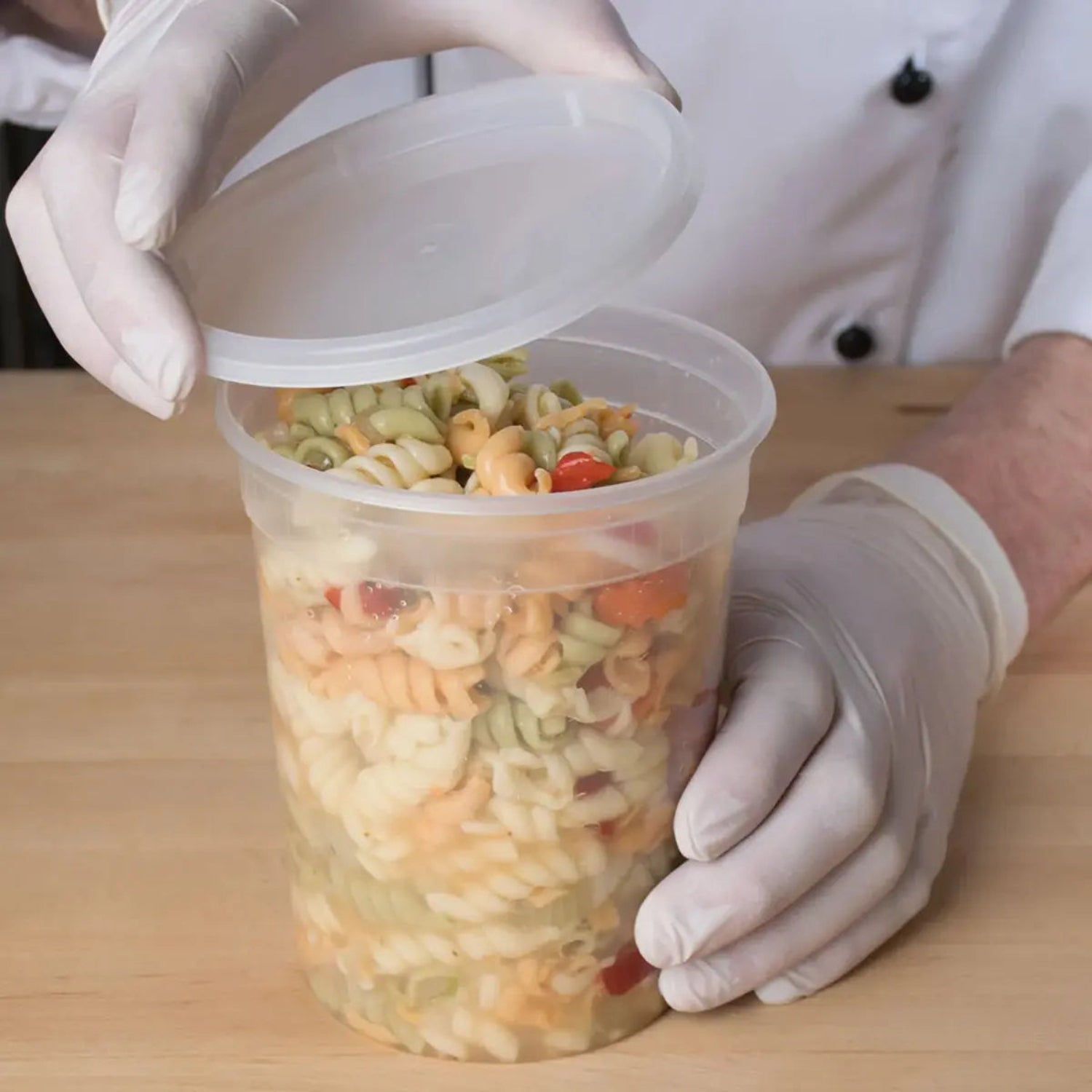 Tripack Deli Pro 32 oz. Round Microwavable Food Storage Deli Container With Lid Combo Pack - Case of 240 - #TD40032 Tripack Deli Pro