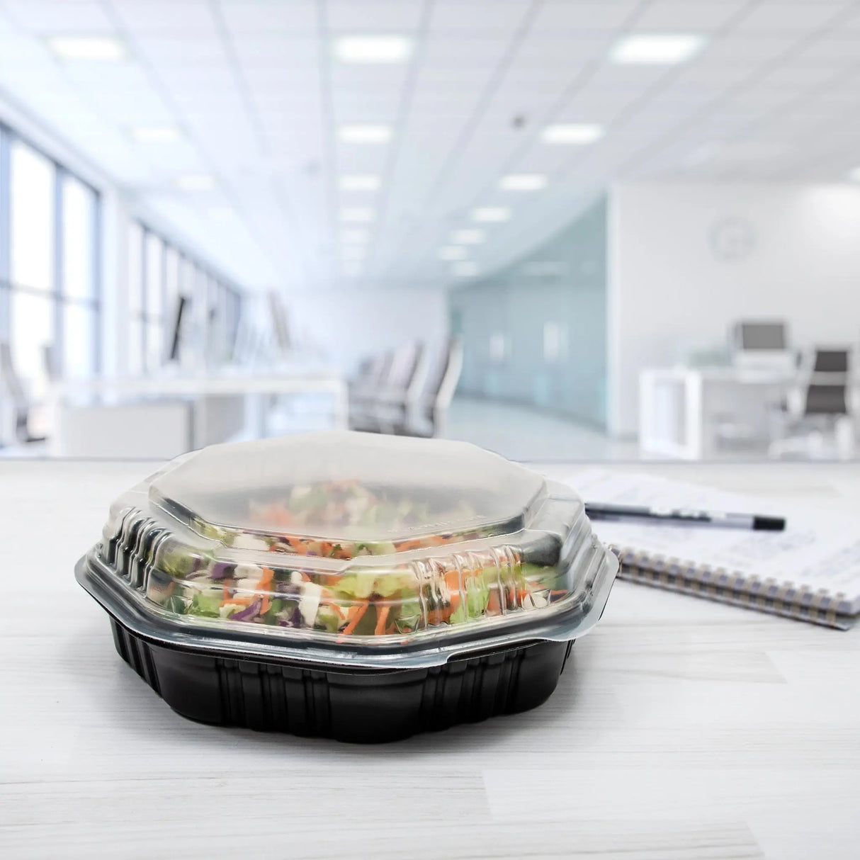 Dart Solo 9" PP Plastic Hinged Deep Octagon Container - Case of 100 - #809011-PP94 Dart Container