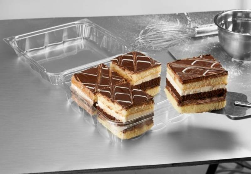 9 x 7 PET Plastic Bakery Container - Case of 132 - #CF6080