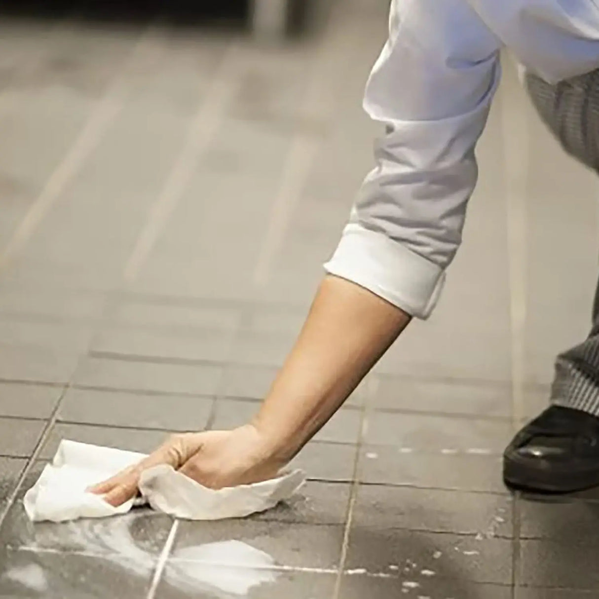 Tork 2 Ply Perforated Roll Towel - Case of 12 - #HB1995A Tork