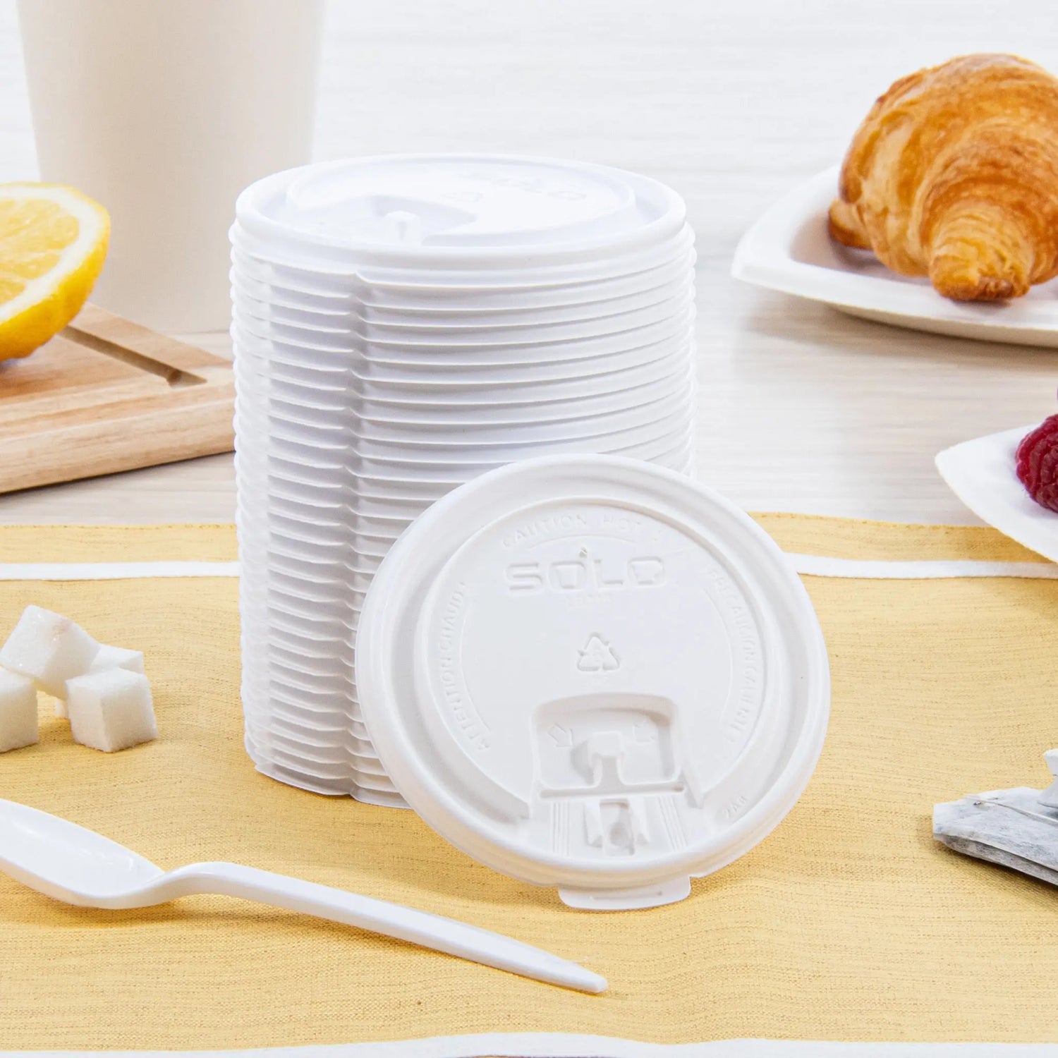 Dart Solo 10-24 oz. White PS Plastic Liftback 'n' Lock Lid - Case of 1000 - #LB3161-00007 Dart Container