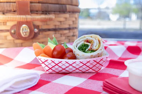 3 lb compostable food tray with filled with food truck food