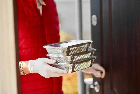 Packaging-Solutions-for-Food-Delivery-Keeping-Food-Fresh-and-Customers-Happy Wholesale Foil Pans