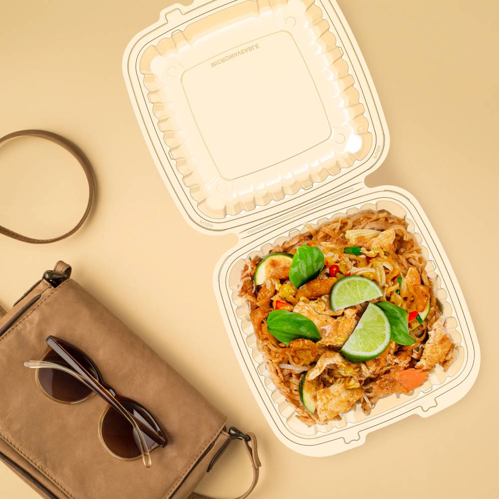 9" Entrée PP Plastic Hinged Clear Container with Vented Lid - Case of 150 - #90PPHT1