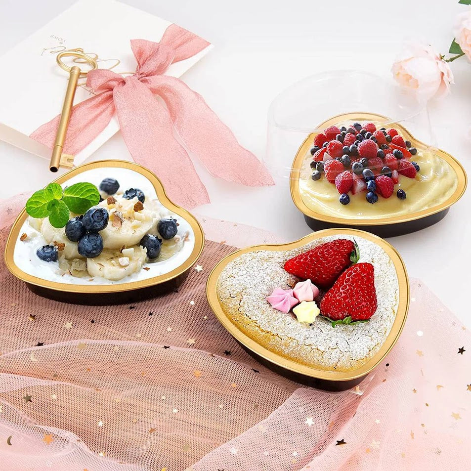 8 oz. Colored Heart Shaped Dessert or tart pan with Plastic Lid - Case of 1000 - #A255P