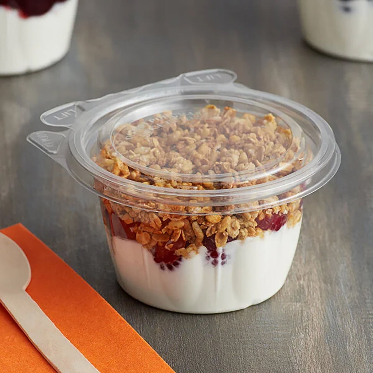 Inline Plastics Safe-T-Fresh Tamper Evident & Tamper Resistant Clamshell 8 oz. Cup with Flat Lid - Case of 272 - #TS8CCR Inline Plastics